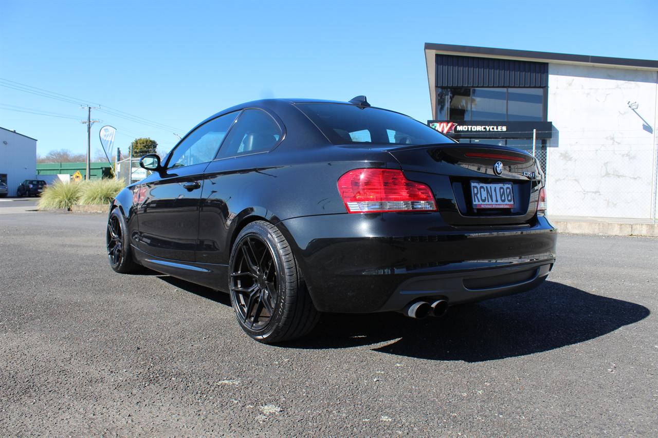 2009 BMW 135I
