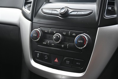 2018 Holden Captiva - Thumbnail