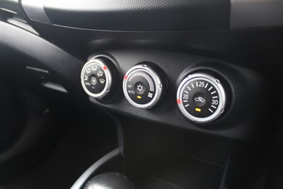 2006 Mitsubishi Outlander - Thumbnail