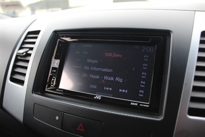 2006 Mitsubishi Outlander - Thumbnail