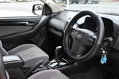 2015 Holden Colorado - Thumbnail