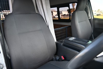 2017 Toyota Hiace - Thumbnail