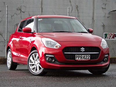 2022 Suzuki Swift - Thumbnail