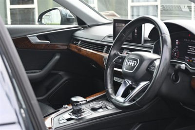 2016 Audi A4 - Thumbnail