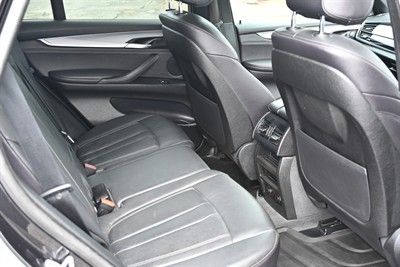 2017 BMW X5 - Thumbnail