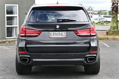 2017 BMW X5 - Thumbnail