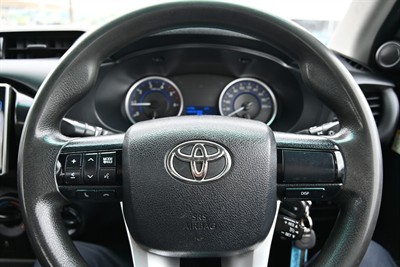 2018 Toyota Hilux - Thumbnail