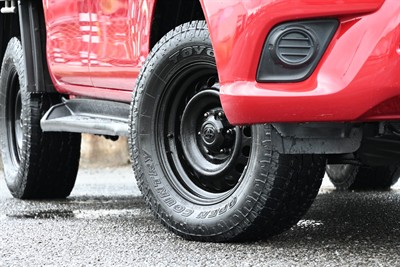 2018 Toyota Hilux - Thumbnail