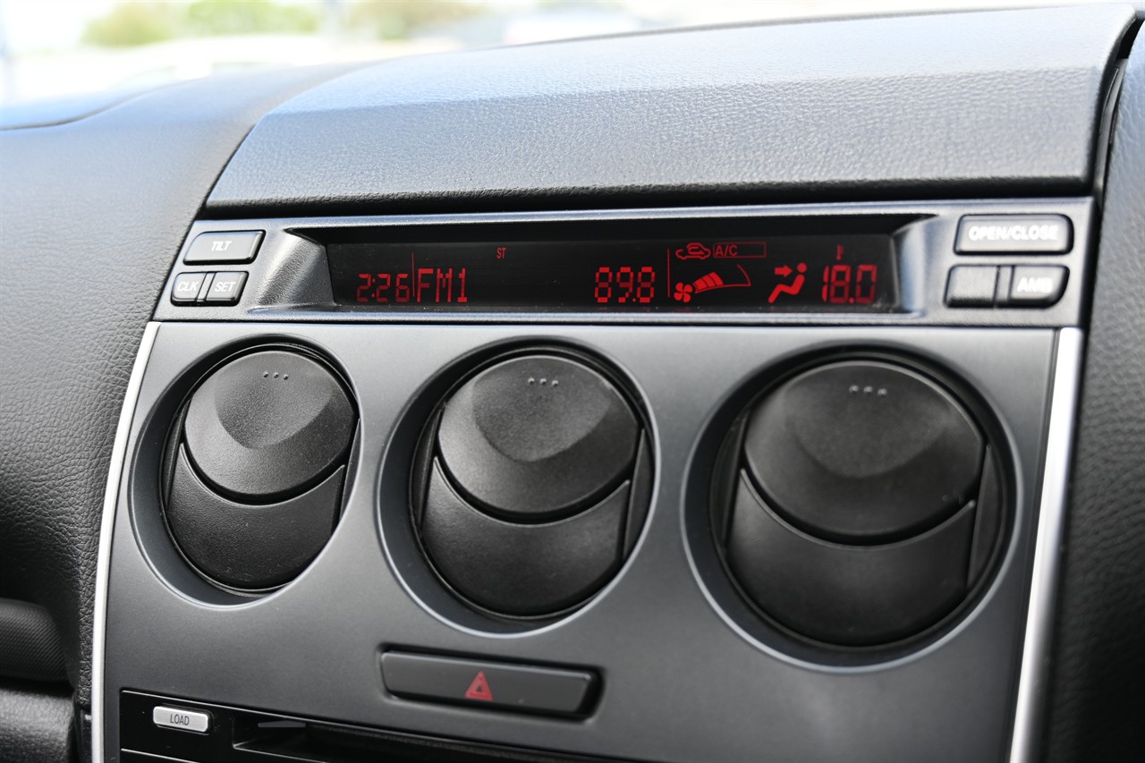 2007 Mazda Atenza