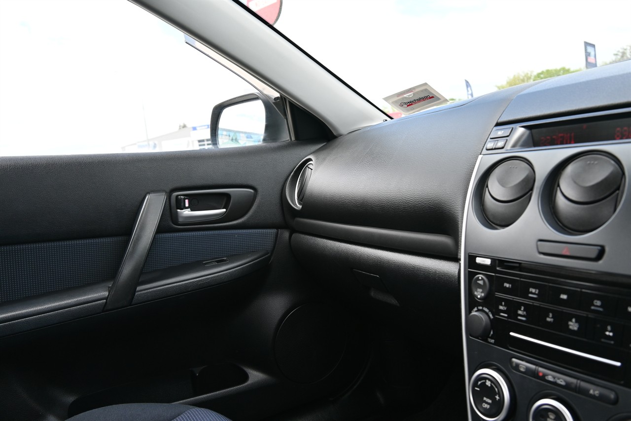 2007 Mazda Atenza
