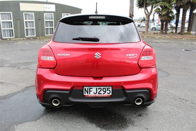 2021 Suzuki Swift - Thumbnail