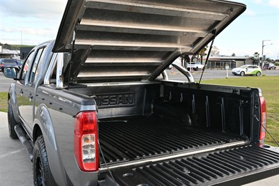 2014 Nissan Navara - Thumbnail