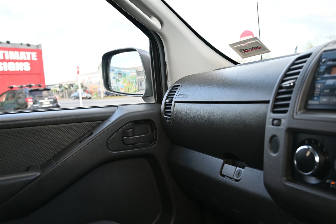 2014 Nissan Navara