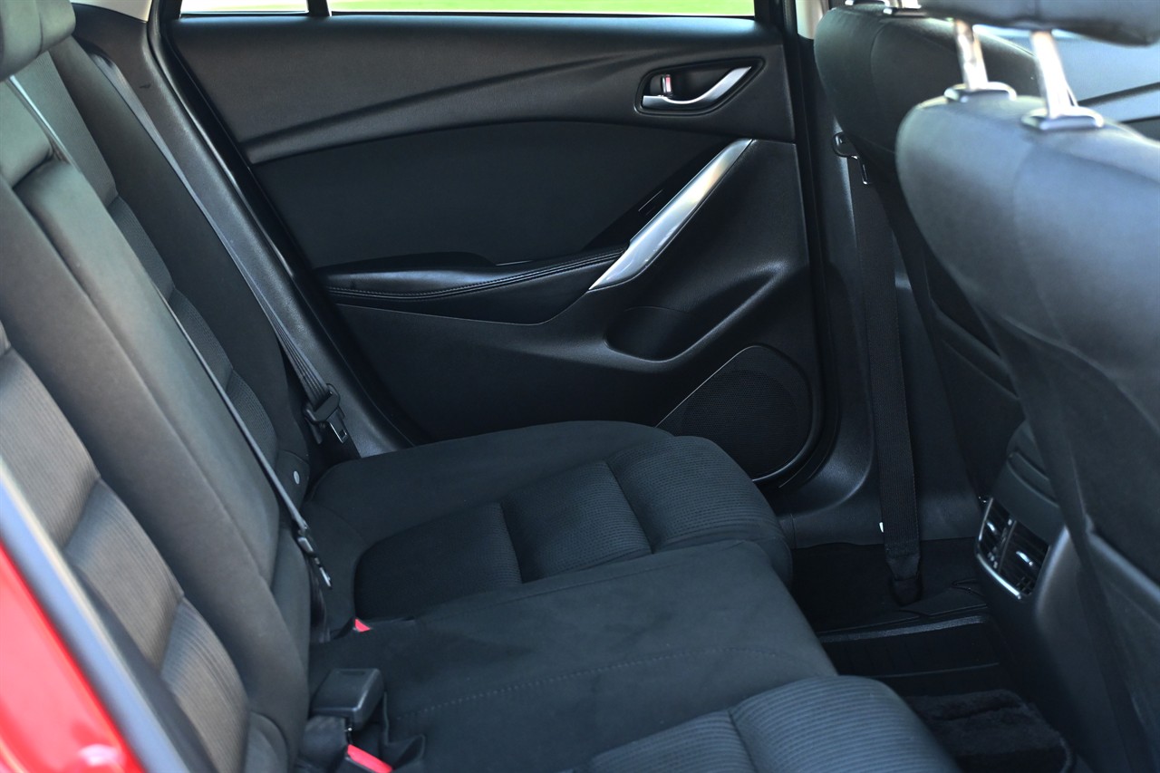 2014 Mazda Atenza