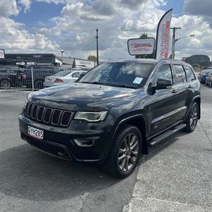 2016 Jeep Grand Cherokee - Thumbnail