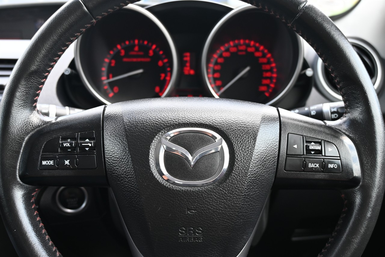 2011 Mazda Axela