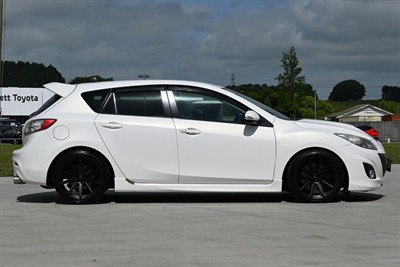 2011 Mazda Axela - Thumbnail