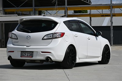 2011 Mazda Axela - Thumbnail