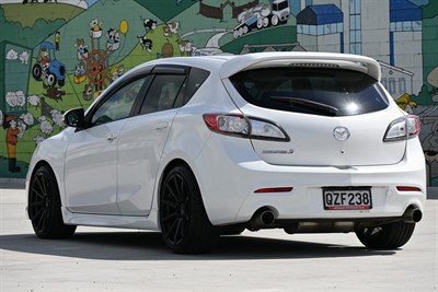 2011 Mazda Axela - Thumbnail