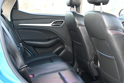 2021 MG Zs - Thumbnail