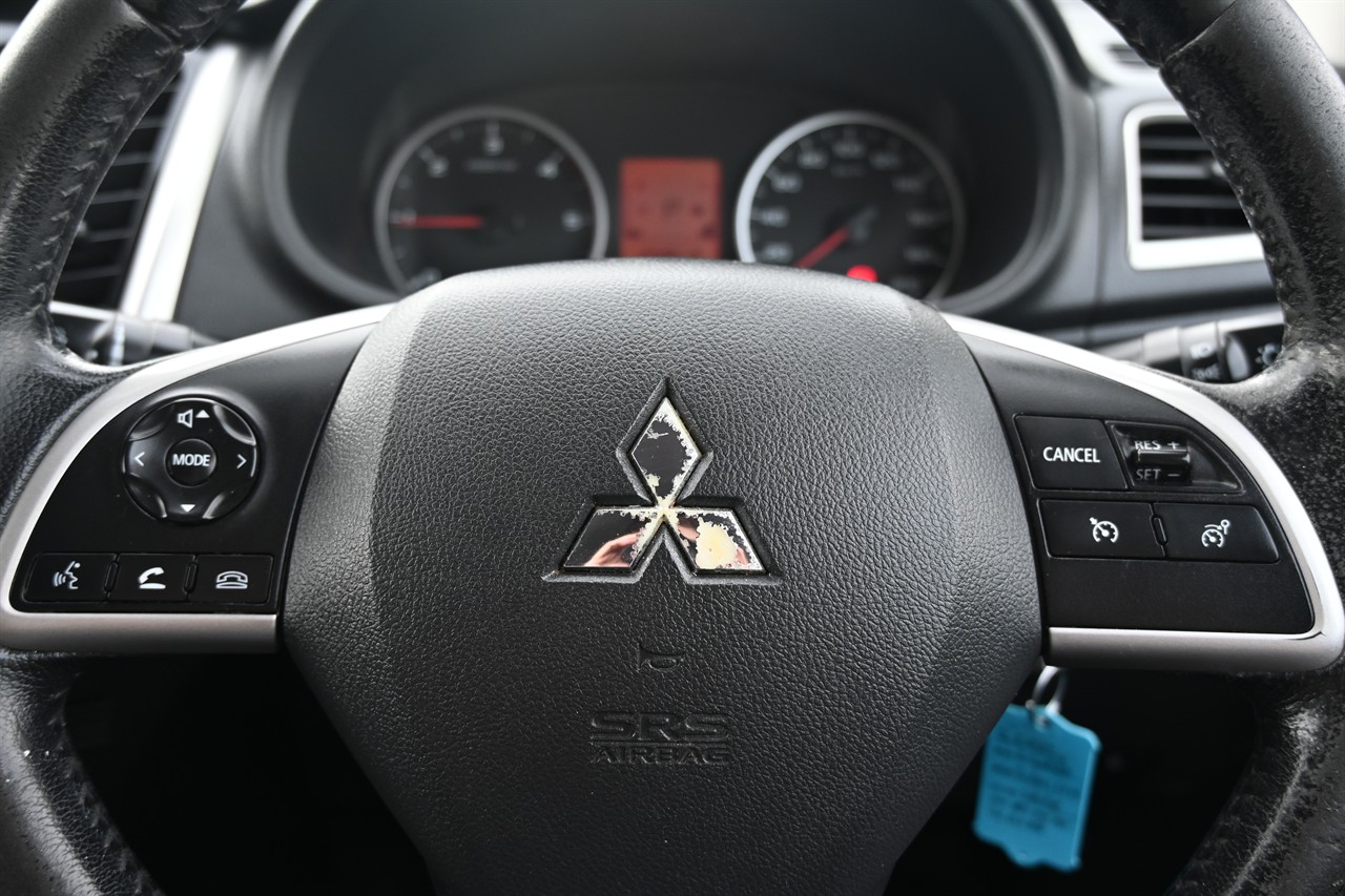 2015 Mitsubishi Triton