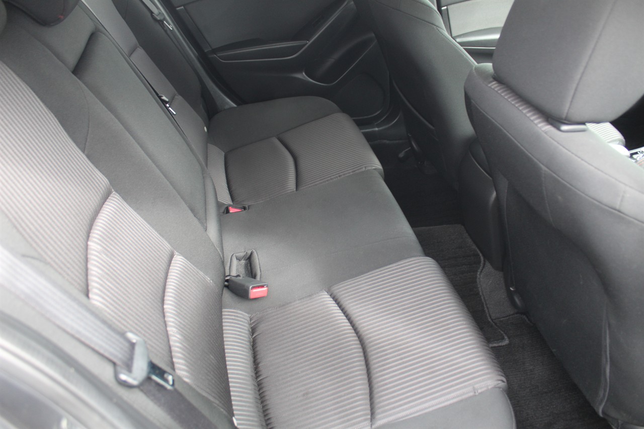 2014 Mazda Axela