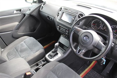 2014 Volkswagen Tiguan - Thumbnail