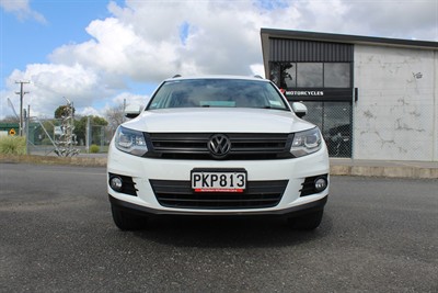 2014 Volkswagen Tiguan - Thumbnail