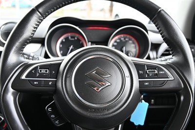 2021 Suzuki Swift - Thumbnail