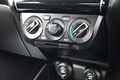 2021 Suzuki Swift - Thumbnail