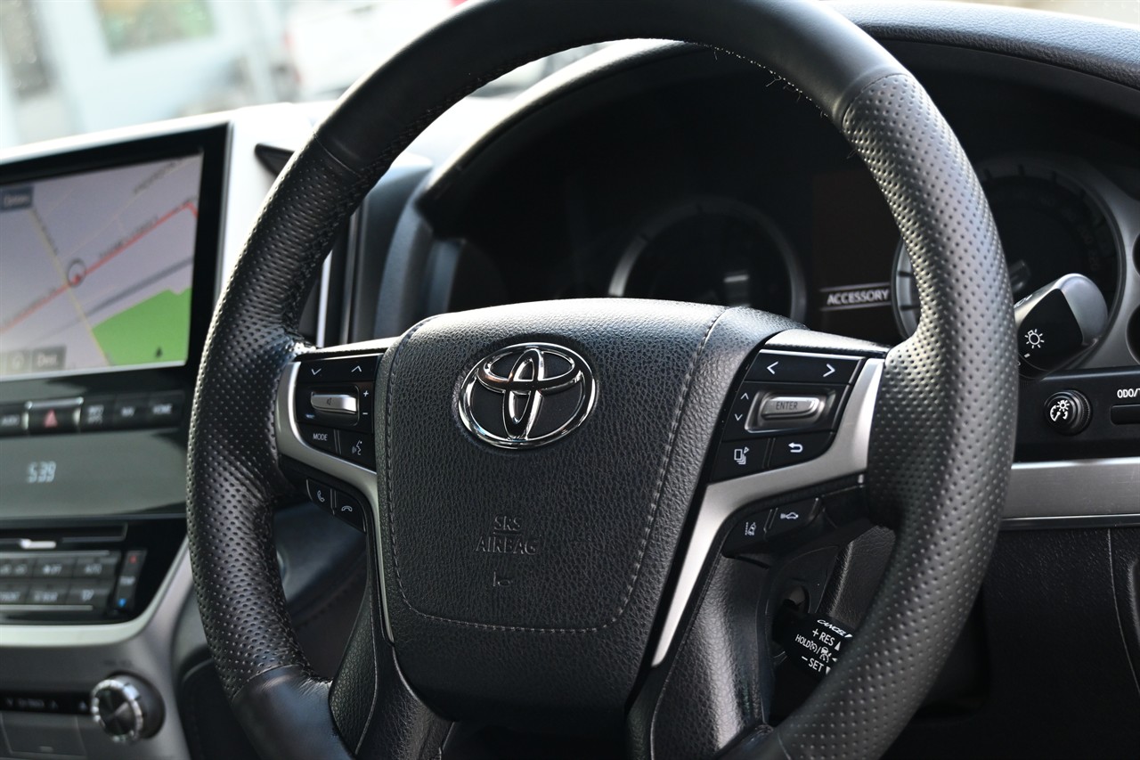 2015 Toyota Landcruiser
