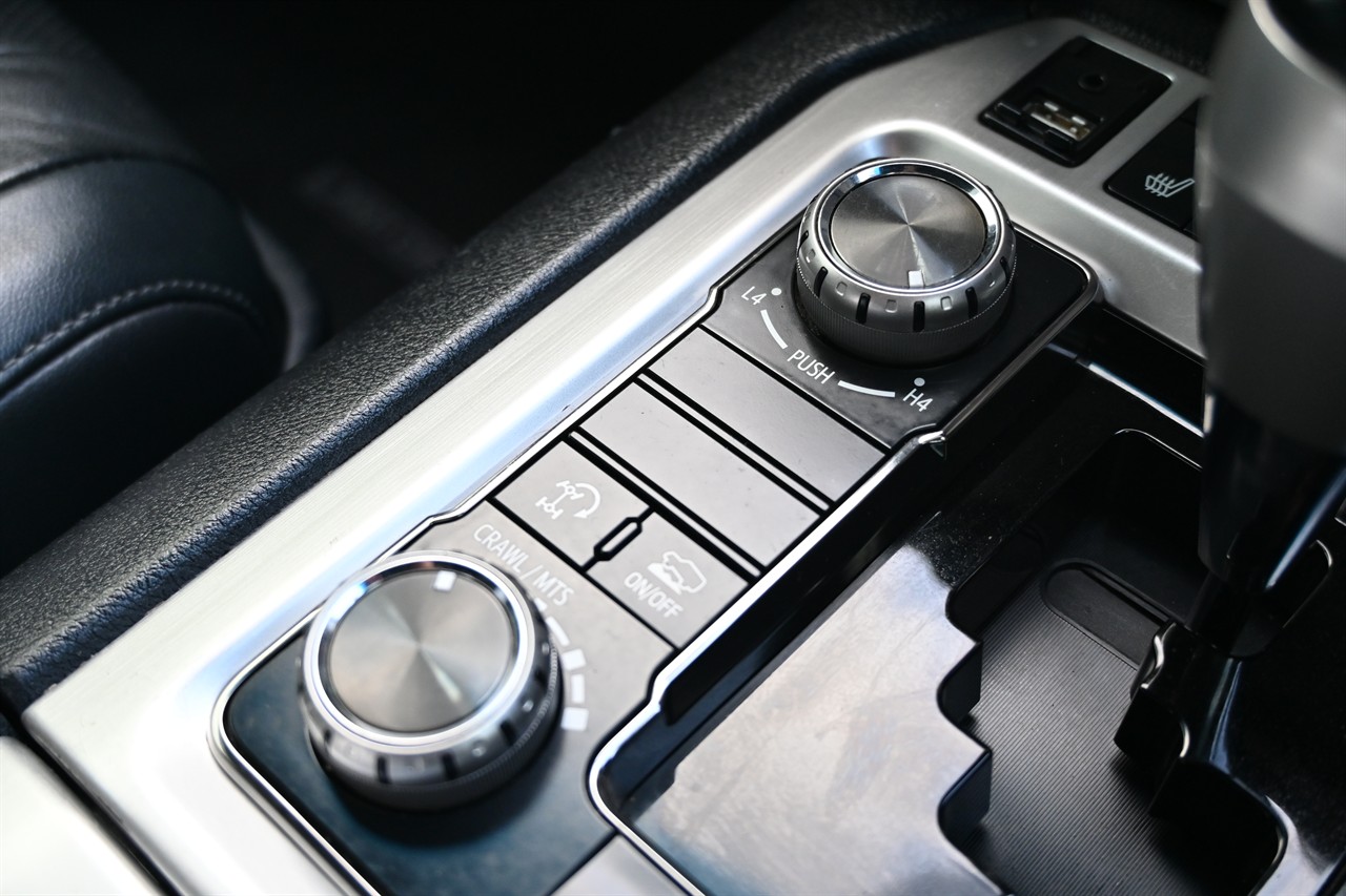 2015 Toyota Landcruiser