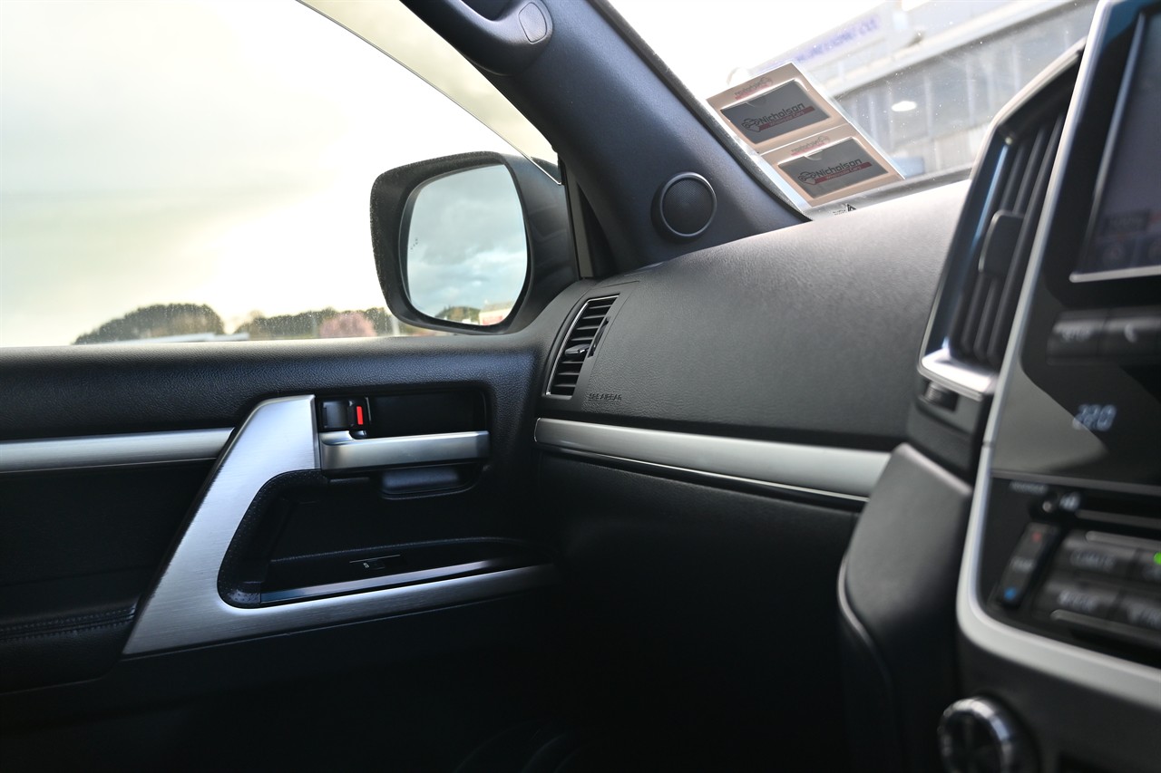 2015 Toyota Landcruiser