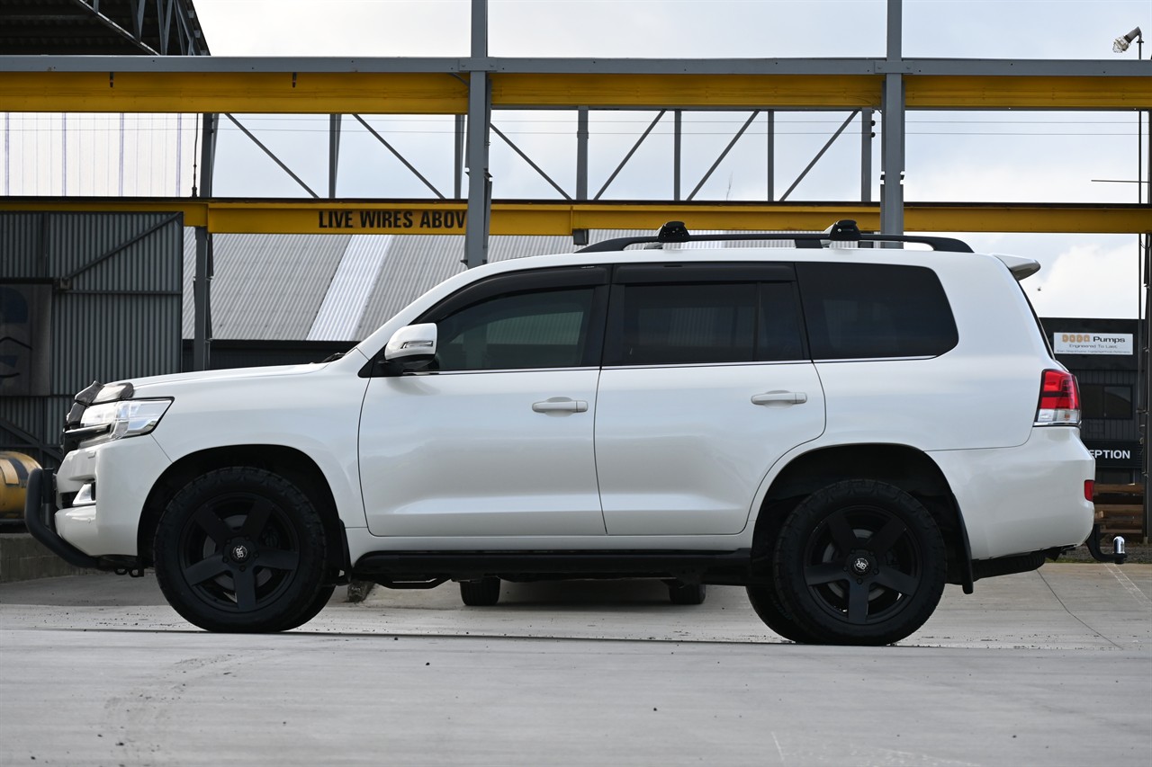 2015 Toyota Landcruiser