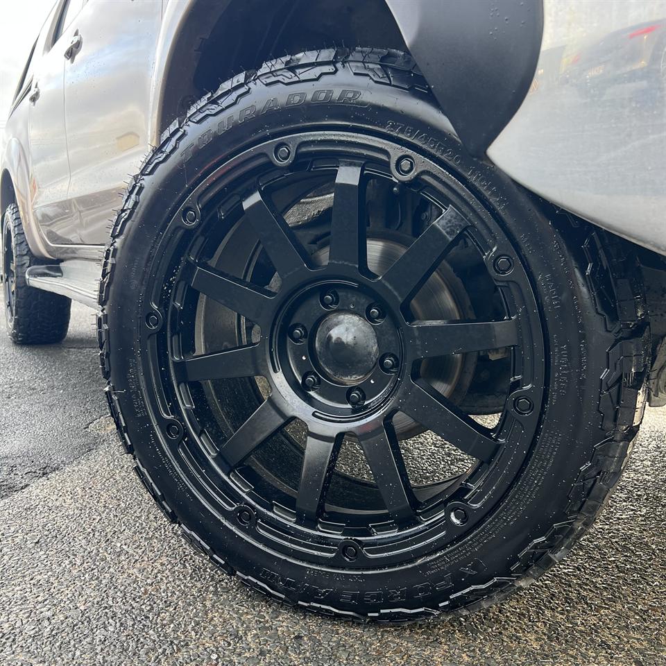 2006 Toyota Hilux