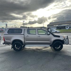 2006 Toyota Hilux - Thumbnail
