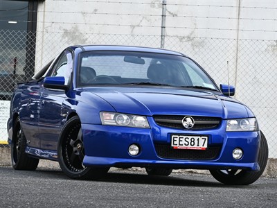 2005 Holden Commodore - Thumbnail