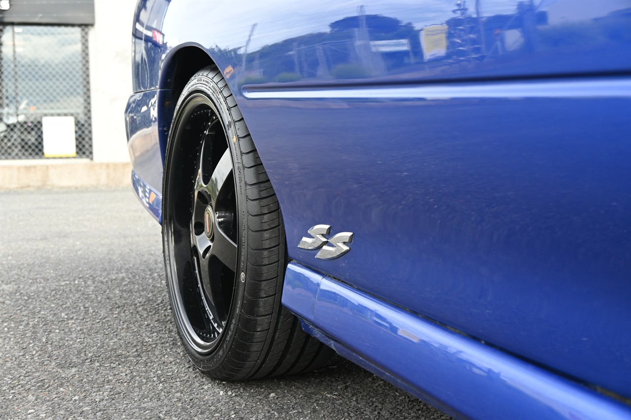 2005 Holden Commodore
