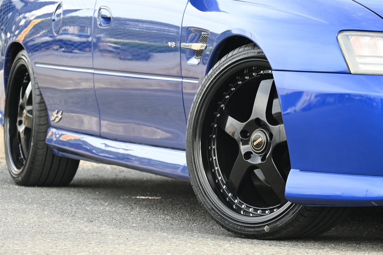 2005 Holden Commodore