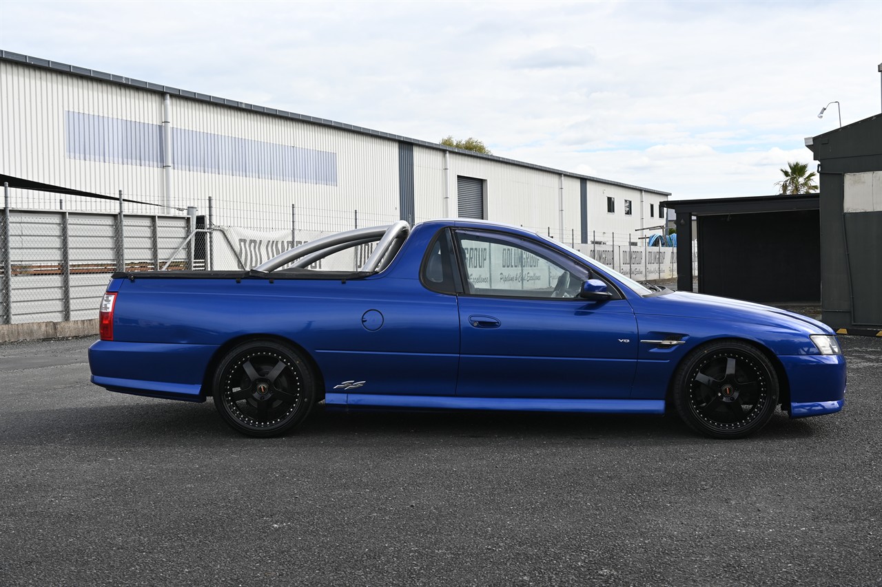 2005 Holden Commodore