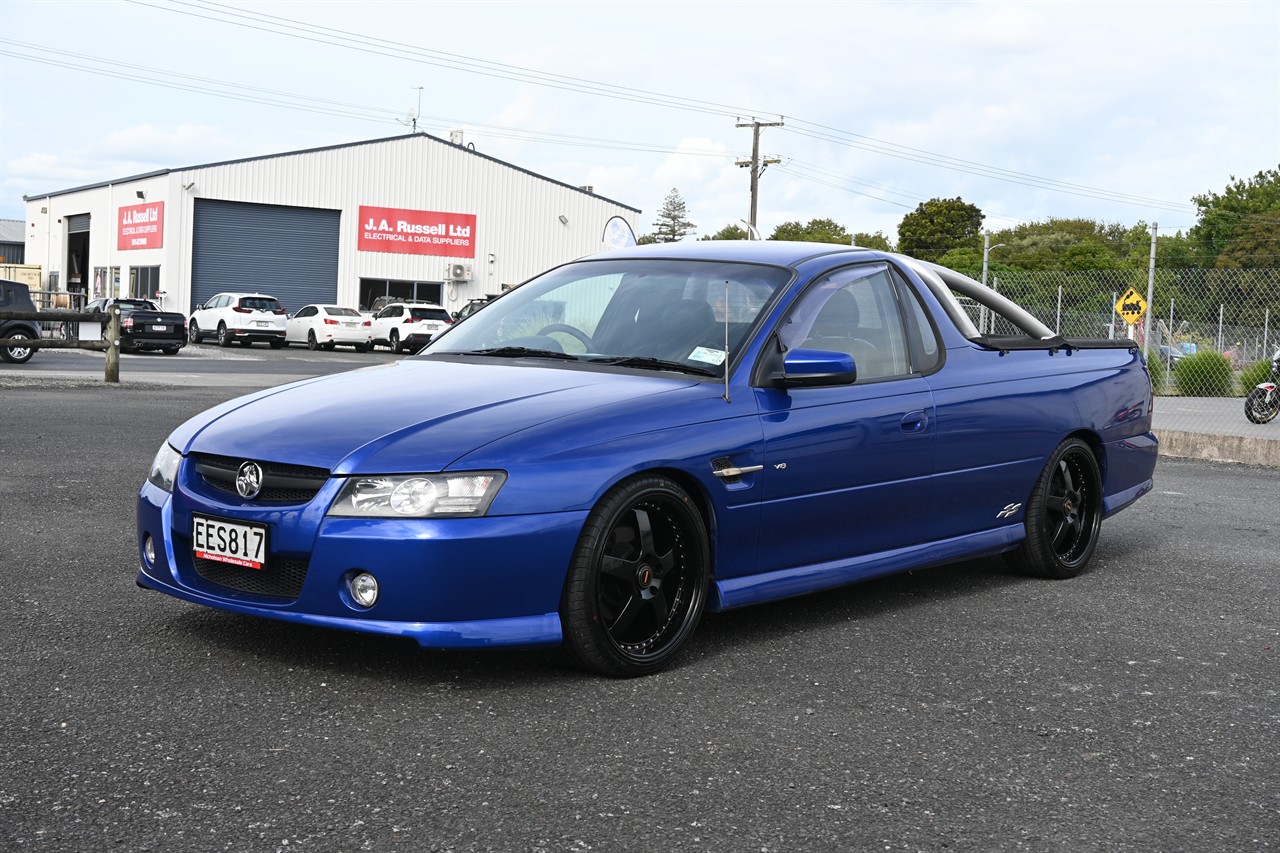 2005 Holden Commodore