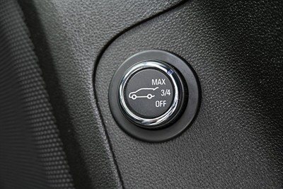 2019 Holden Acadia - Thumbnail