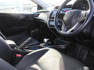 2015 Honda Grace - Thumbnail