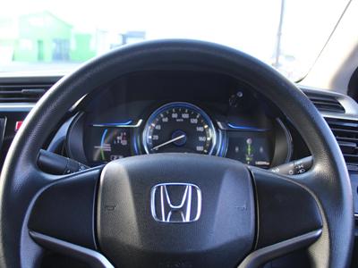 2015 Honda Grace - Thumbnail