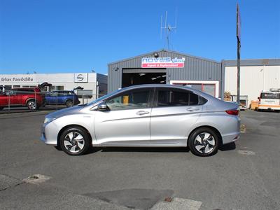 2015 Honda Grace - Thumbnail