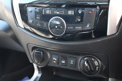 2017 Nissan Navara - Thumbnail