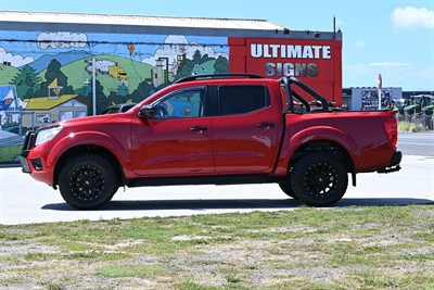 2017 Nissan Navara - Thumbnail