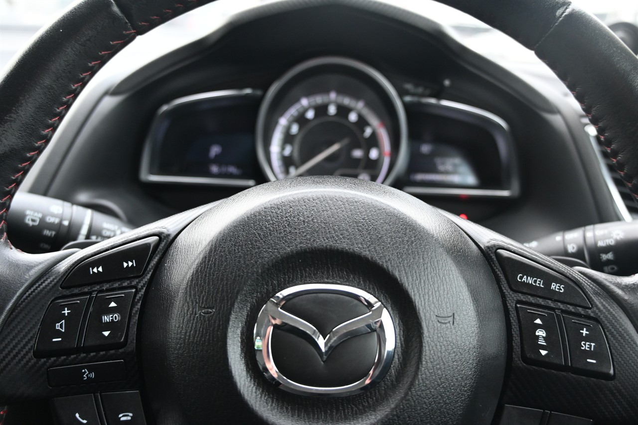 2014 Mazda Axela