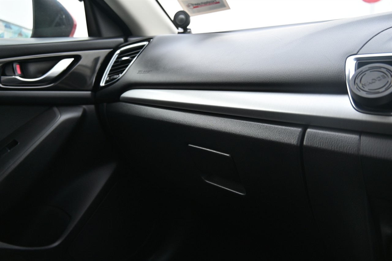 2014 Mazda Axela