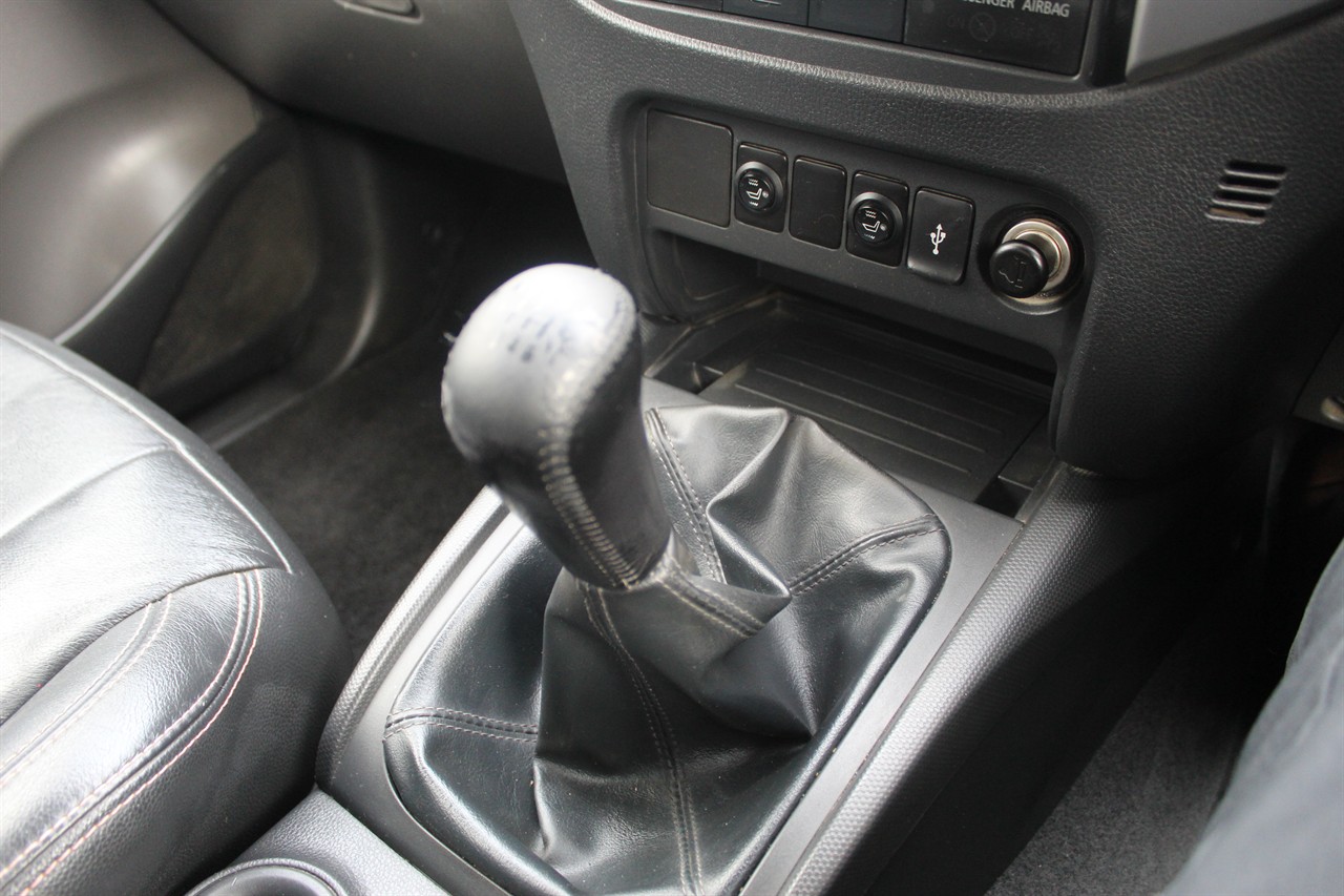 2015 Mitsubishi Triton